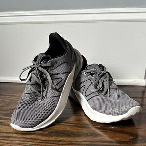 New Balance Unisex Gray Running Shoes